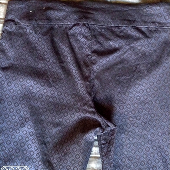 Roz & Ali Patterned Stretch Slacks - Picture 7 of 11